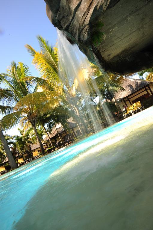 Le Domaine Des Pierres Hotel Saint Pierre Luaran gambar