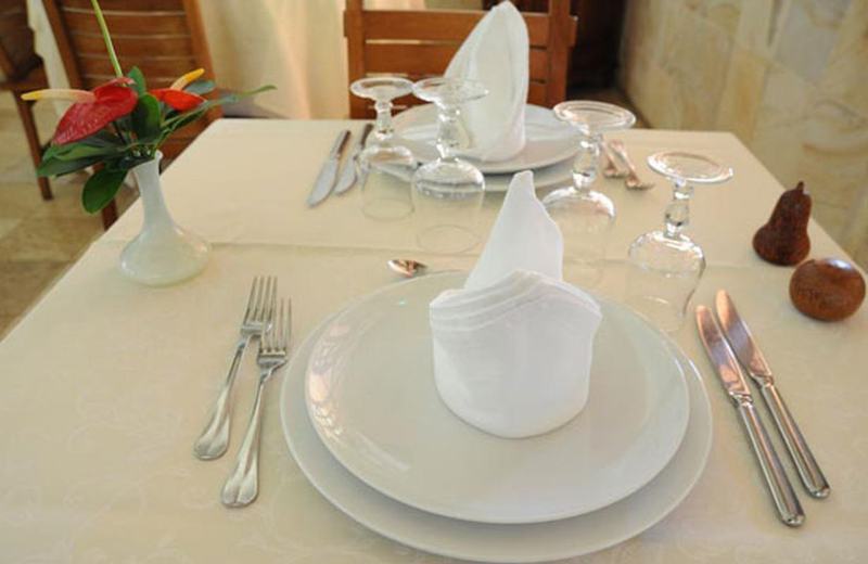 Le Domaine Des Pierres Hotel Saint Pierre Luaran gambar