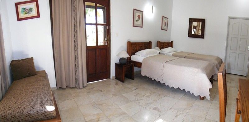 Le Domaine Des Pierres Hotel Saint Pierre Luaran gambar