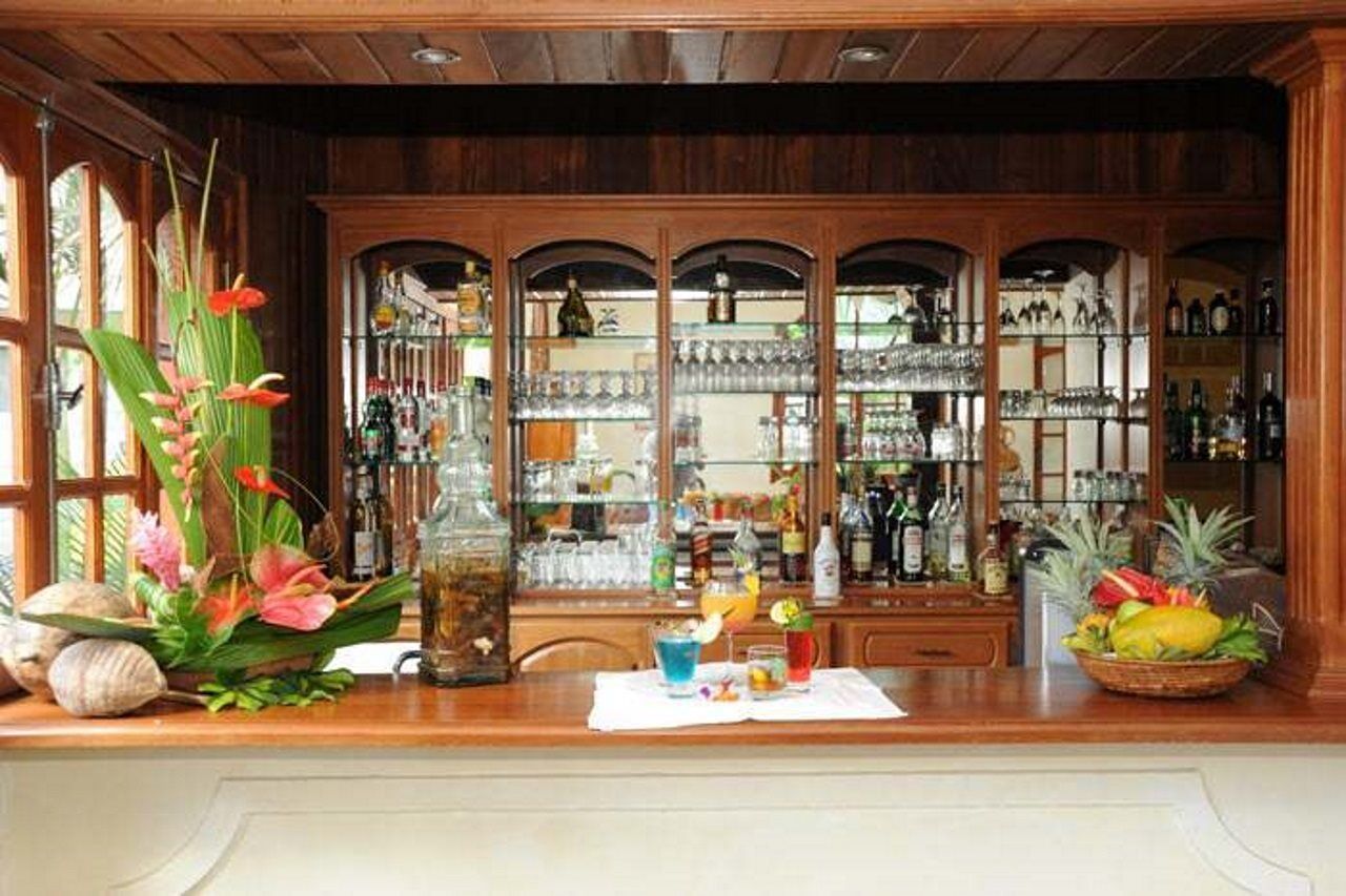 Le Domaine Des Pierres Hotel Saint Pierre Luaran gambar